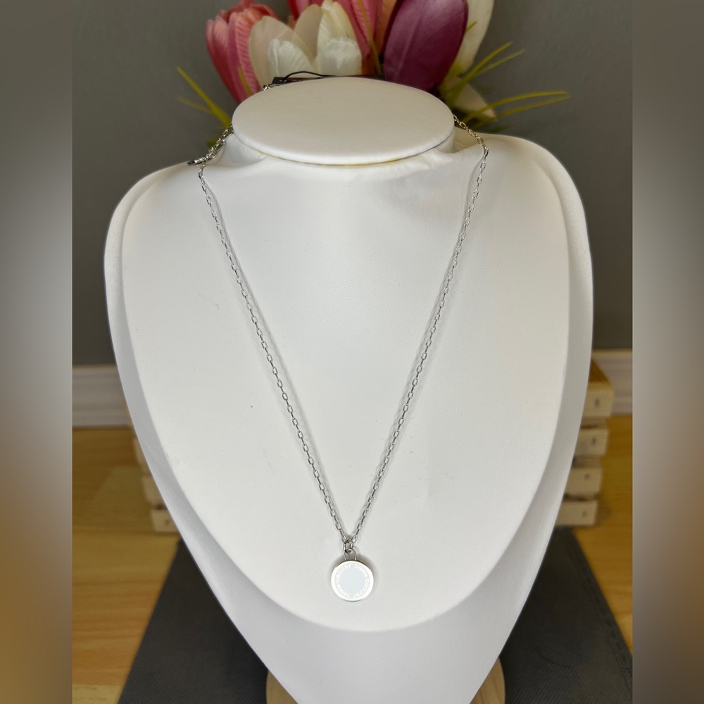 Marc by Marc Jacobs Silver White Disc Logo Pendant Necklace - Picture 1 of 5